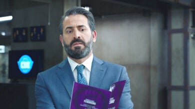 Efe, obligado a ir a una charla sobre feminismo por sus quejas