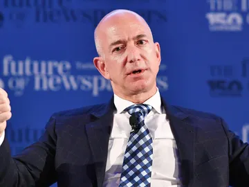 Jeff Bezos es el más rico del mundo Jeff Bezos es el más rico del mundo