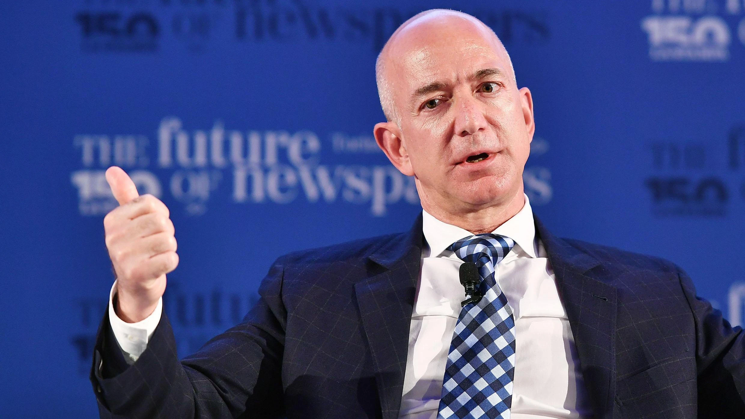 Jeff Bezos es el más rico del mundo Jeff Bezos es el más rico del mundo, con 112.000 millones, según Forbes