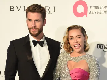 Miley Cyrus y Liam Hemsworth Miley Cyrus y Liam Hemsworth