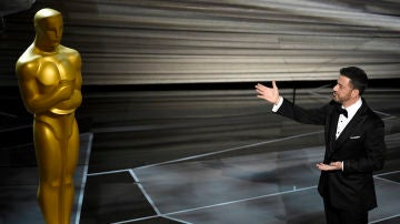 Jimmy Kimmel presentando los Oscar