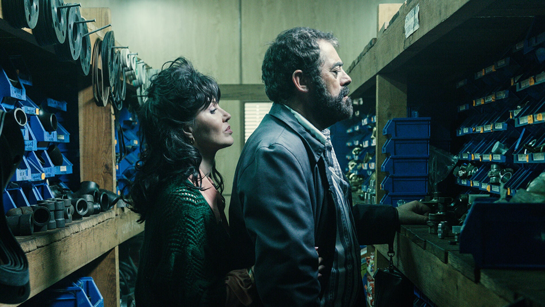 La mujer de Oubi&ntilde;a le pilla con Esther Lago, su amante