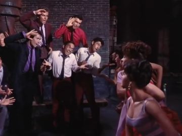 Casi 3.000 personas asisten a las audiciones para formar parte del elenco del musical 'West Side Story' Casi 3.000 personas asisten a las audiciones para formar parte del elenco del musical 'West Side Story'
