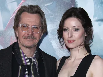 Gary Oldman y su exmujer Donya Fiorentino Gary Oldman y su exmujer Donya Fiorentino