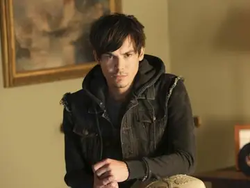 Tyler Blackburn, Caleb en 'Pretty Little Liars' Tyler Blackburn, Caleb en 'Pretty Little Liars'