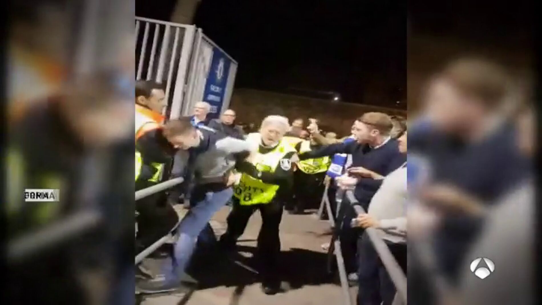 "Barcelona, siempre ser&aacute;s Espa&ntilde;a": los c&aacute;nticos de la afici&oacute;n del Chelsea tras el partido