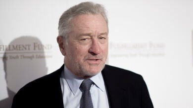 Envían un posible paquete bomba al restaurante de Robert de Niro en Nueva York