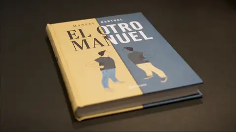 'El otro Manuel', una original novela sobre cómo puede cambiar la vida de un hombre corriente tras un éxito inesperado 'El otro Manuel', una original novela sobre cómo puede cambiar la vida de un hombre corriente tras un éxito inesperado