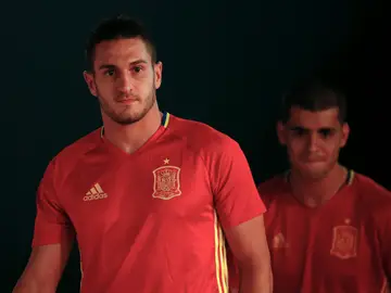 Koke, con Morata en segundo plano Koke, con Morata en segundo plano
