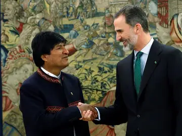 Evo Morales junto al Rey Felipe VI Evo Morales junto al Rey Felipe VI