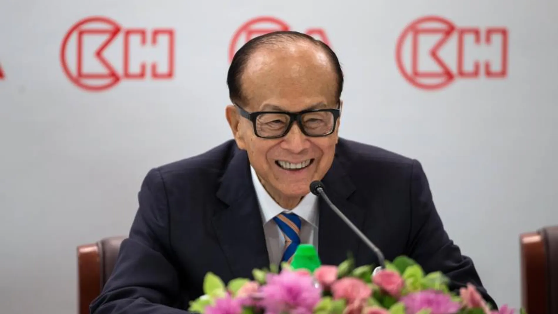 Li Ka-shing, uno de los grandes magnates de Asia Li Ka-shing, uno de los grandes magnates de Asia