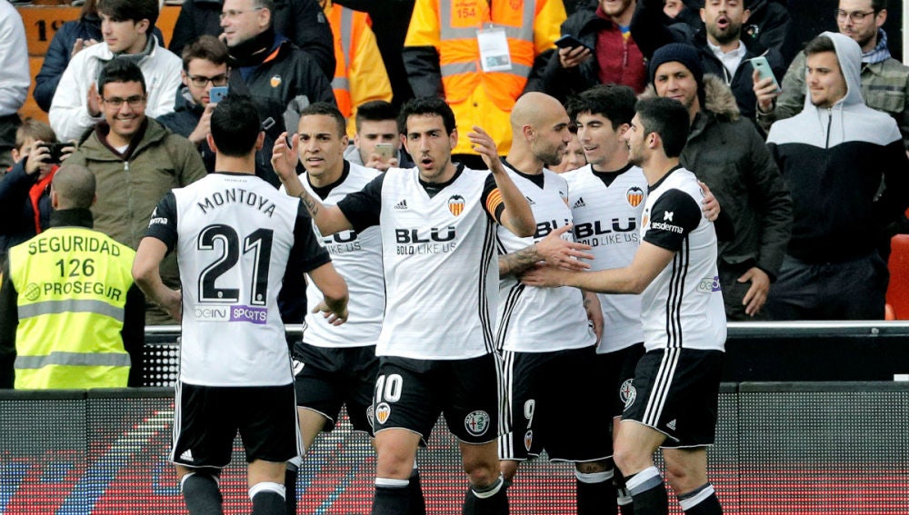 El Valencia celebra un gol