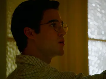 Andrew Cunanan mata a sangre fría a su nueva víctima Andrew Cunanan mata a sangre fría a su nueva víctima