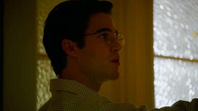 Andrew Cunanan mata a sangre fría a su nueva víctima 