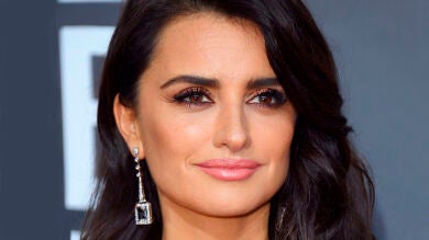 La recomendación de Penélope Cruz para no perderse esta noche el estreno exclusivo de 'American Crime Story: El asesinato de Versace' en Antena 3