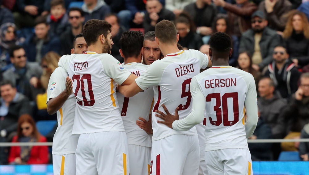 La Roma celebrando un gol