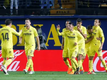 Los jugadores del Villarreal celebran un gol Los jugadores del Villarreal celebran un gol