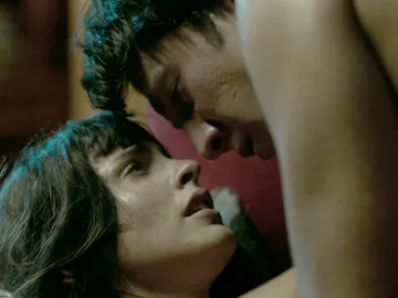 Carol y Miguel se despiden con una noche de pasión  Carol y Miguel se despiden con una noche de pasión