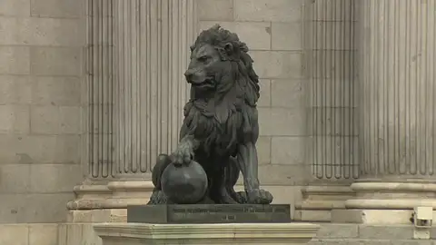 El Congreso paga un complemento de la pensión a más de 100 exparlamentarios El Congreso paga un complemento de la pensión a más de 100 exparlamentarios