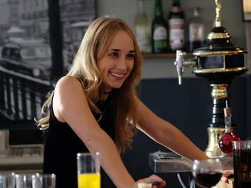 Sastre y Miranda, felices en la inauguración de su bar  Sastre y Miranda, felices en la inauguración de su bar