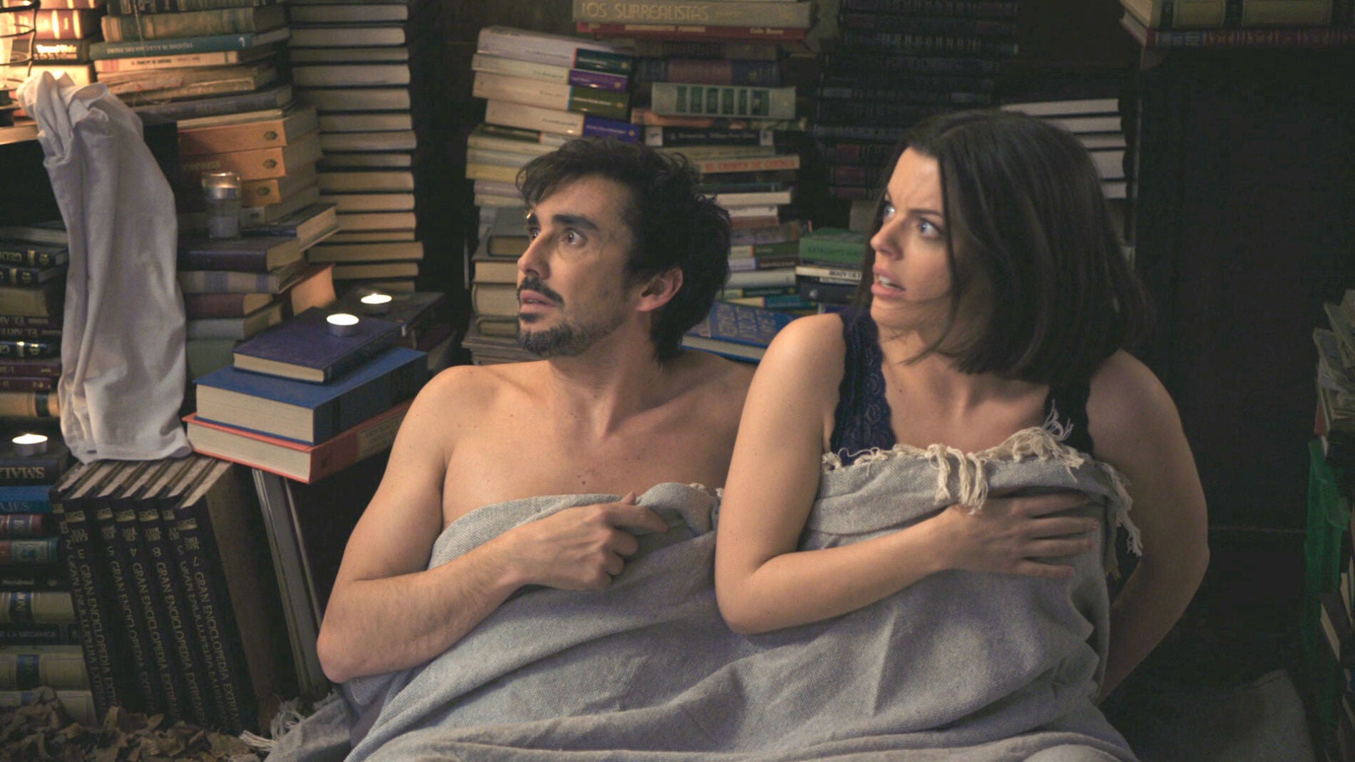 Berta y Salva reciben una visita despu&eacute;s de su momento de pasi&oacute;n