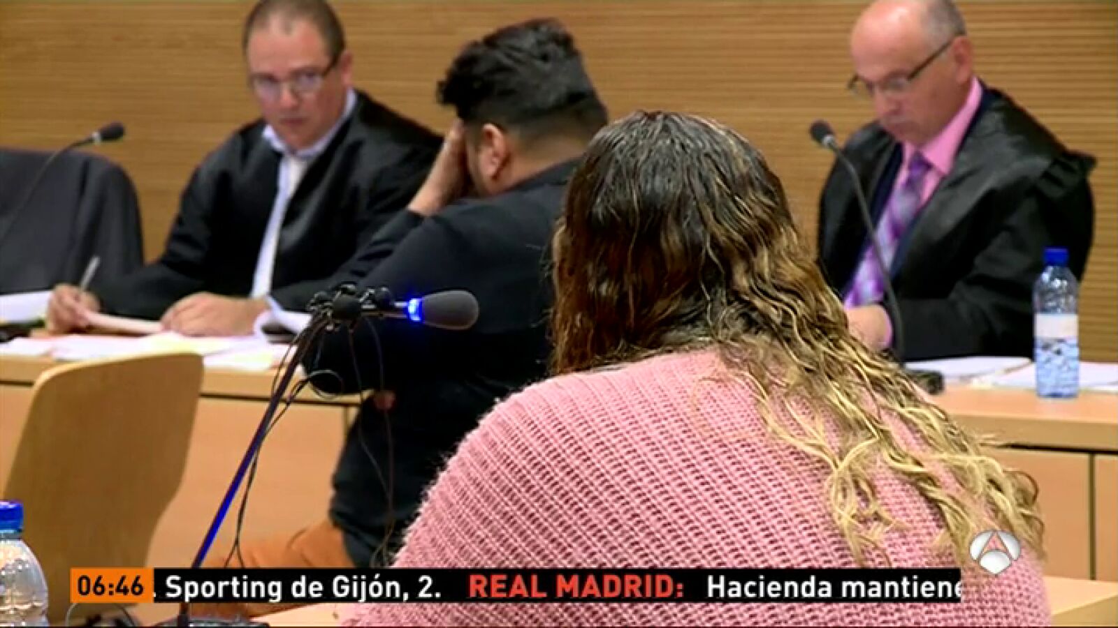 Una madre acusada de dejar morir a su hijo de tres años: 