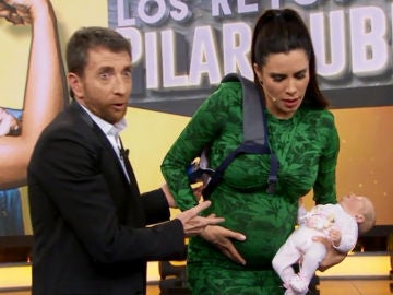 Pilar Rubio, asusta a Pablo Motos con un parto en directo en 'El Hormiguero 3.0': "He dilatado un centímetro"