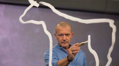 Subastan un retrato de Antonio Banderas como Pablo Picasso firmado por el actor que dibujó Jandro en 'El Hormiguero'