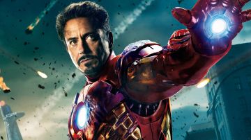 Robert Downey Jr. como Iron Man