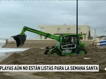 Remite el temporal y en las playas del Mediterráneo trabajan a contrarreloj para estar listas en Semana Santa Remite el temporal y en las playas del Mediterráneo trabajan a contrarreloj para estar listas en Semana Santa