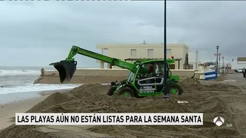 Remite el temporal y en las playas del Mediterráneo trabajan a contrarreloj para estar listas en Semana Santa Remite el temporal y en las playas del Mediterráneo trabajan a contrarreloj para estar listas en Semana Santa