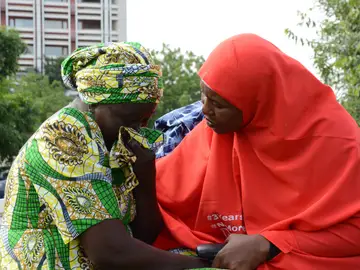Secuestradas por Boko Haram se reencuentran con sus familiares Secuestradas por Boko Haram se reencuentran con sus familiares