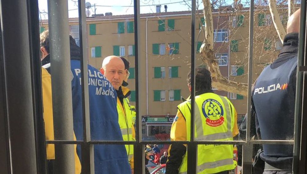 Un hombre amenaza con quemarse en una oficina de Hacienda en Madrid