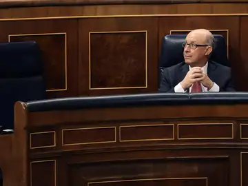 El exministro de Hacienda, Cristóbal Montoro, en una imagen de archivo. El exministro de Hacienda, Cristóbal Montoro, en una imagen de archivo.