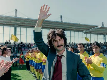 Sito hace el saque de honor en el Club Juventud Cambados Sito hace el saque de honor en el Club Juventud Cambados