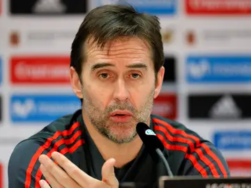 Julen Lopetegui, en rueda de prensa en Alemania Julen Lopetegui, en rueda de prensa en Alemania