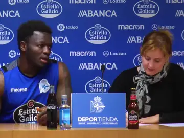 Muntari y su respuesta machista: "No te contesto mal porque eres una mujer y tengo que ser educado" Muntari y su respuesta machista: "No te contesto mal porque eres una mujer y tengo que ser educado"