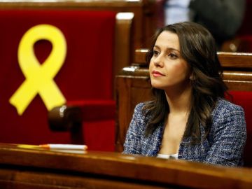 Inés Arrimadas en el Parlament catalán