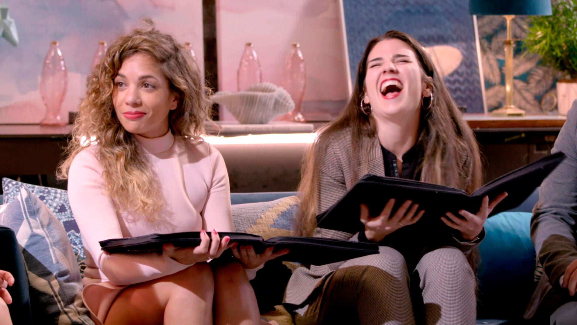 Sheyla y Carolyne toman la misma decisi&oacute;n sobre el futuro de su matrimonio