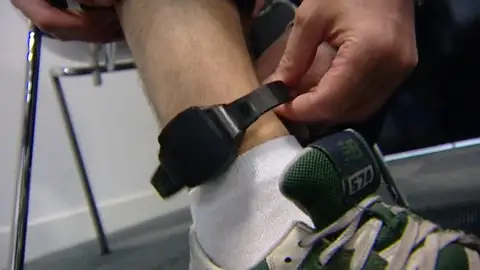 Pulsera telemática En el aire la renovación del servicio de control con pulseras telemáticas