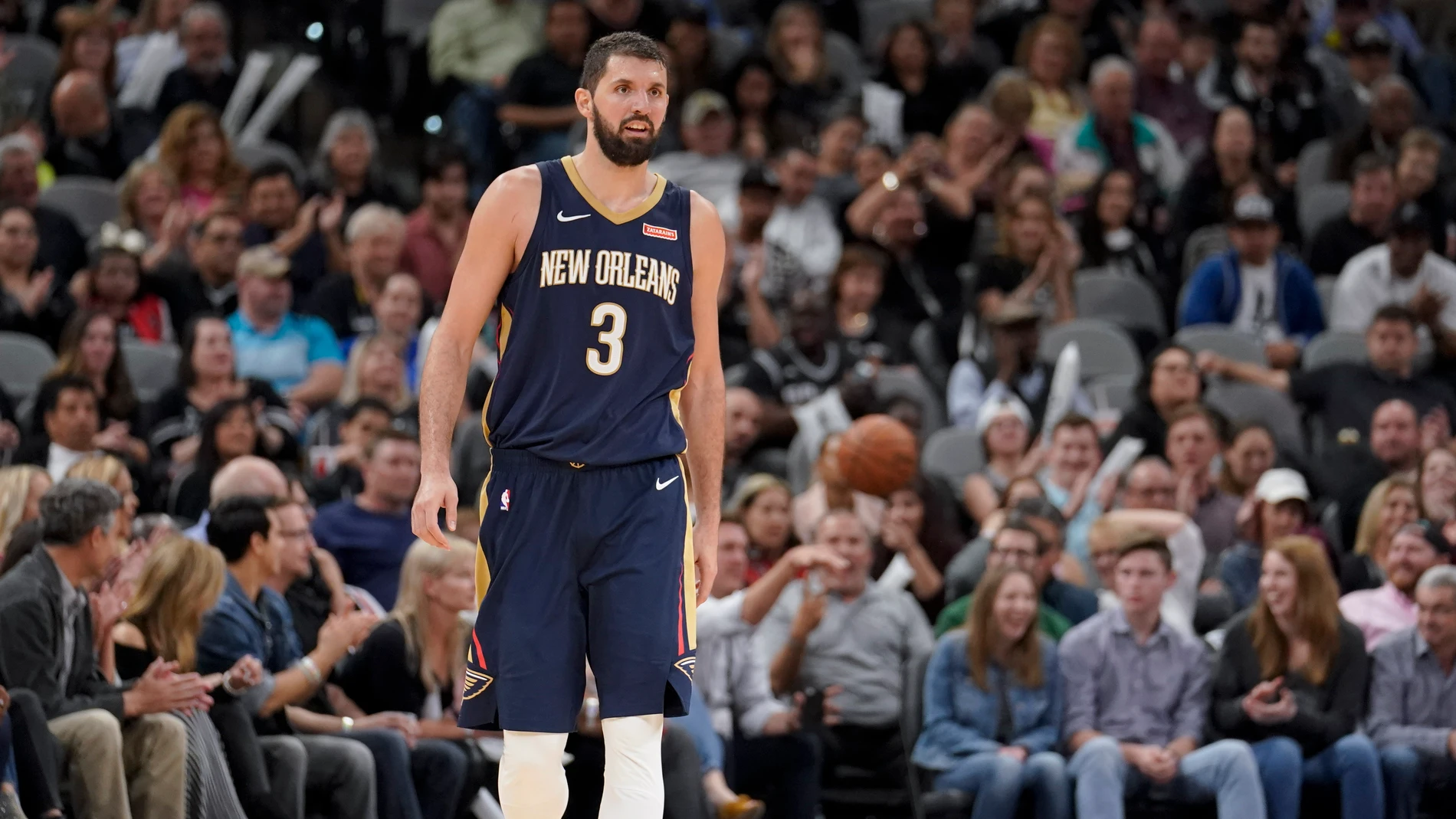 Mirotic, durante un partido con los Pelicans Mirotic, durante un partido con los Pelicans