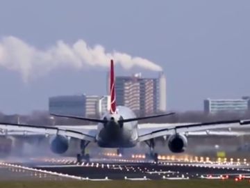 El viento obliga a los aviones a aterrizar de lado en Amsterdam