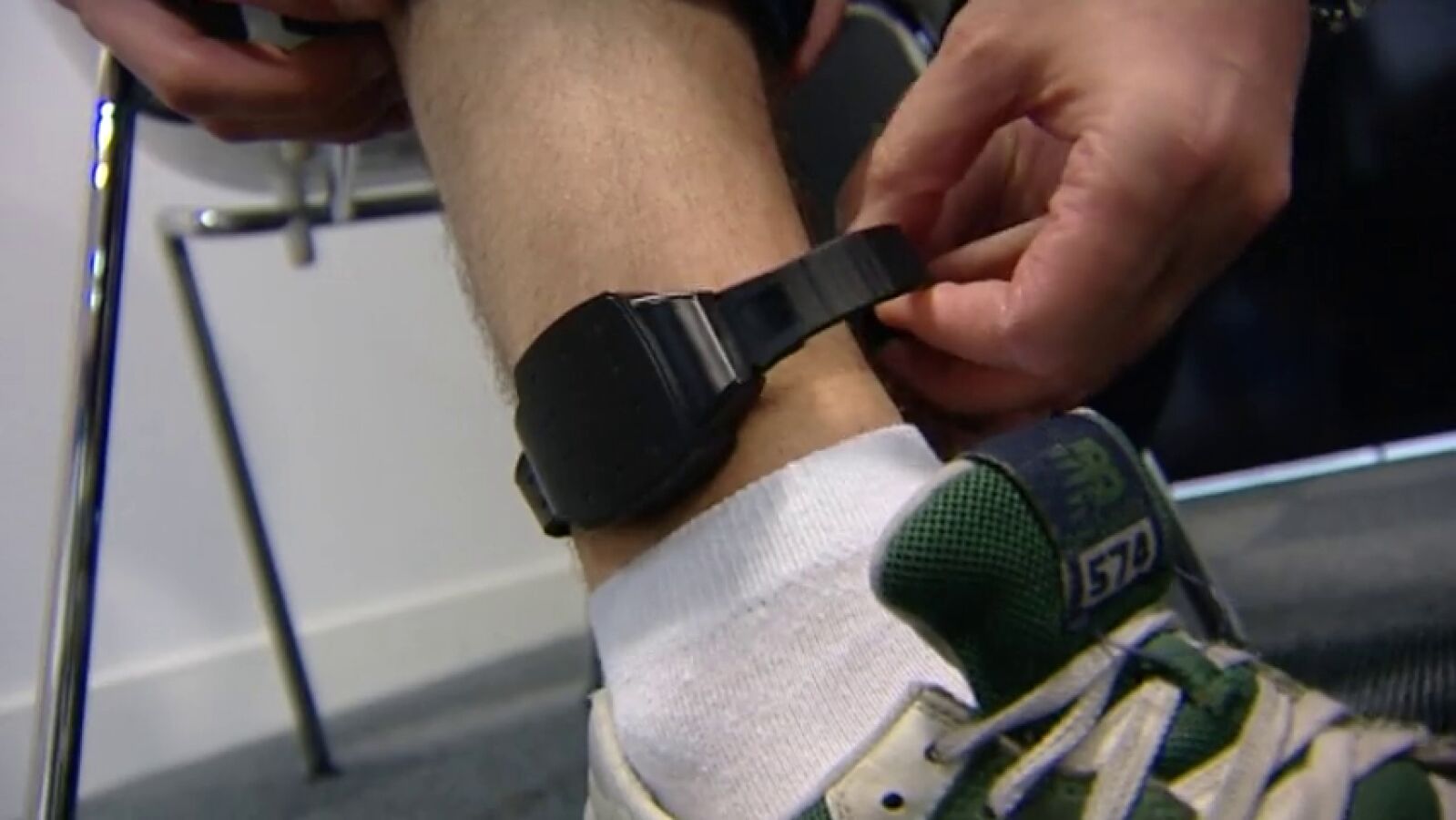 Buscan a un hombre con varias denuncias por maltrato que se ha quitado la pulsera de control