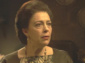 Francisca ante el fracaso de Nazaria: "Eres una inútil" Francisca ante el fracaso de Nazaria: "Eres una inútil"