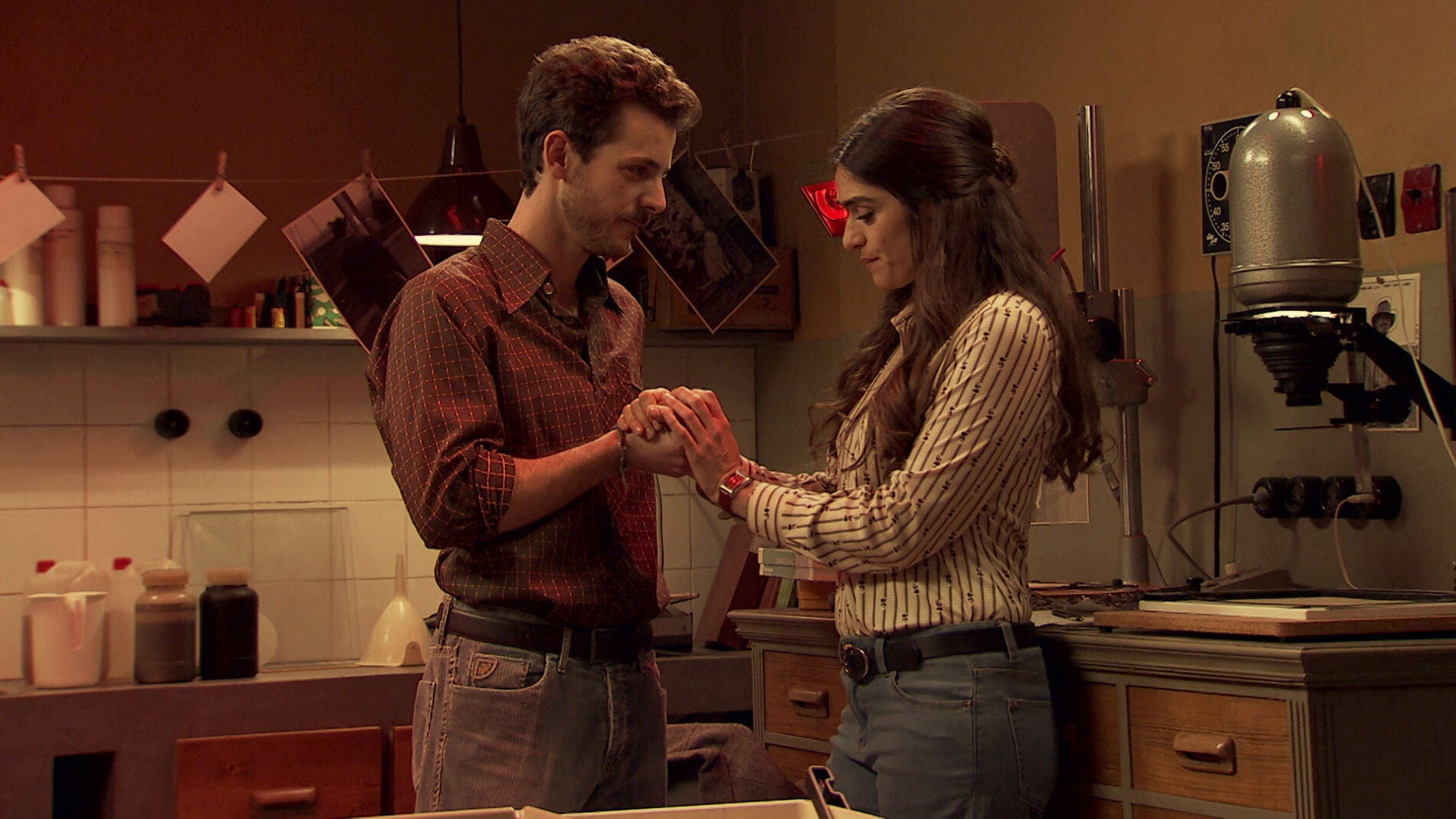 Javier: "&iquest;Vicky, no te parece bonito lo que nos ha pasado?"