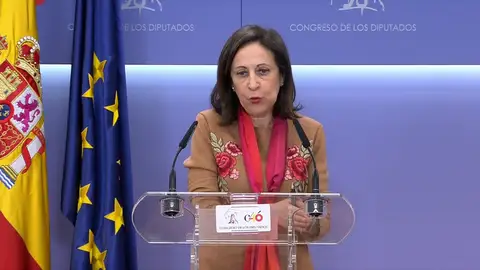 Robles: "Sean los Presupuestos del señor Rivera o sean los del señor Rajoy lo que hacen es llevarnos a un estado de bienestar 'low cost'" Robles: "Sean los Presupuestos del señor Rivera o sean los del señor Rajoy lo que hacen es llevarnos a un estado de bienestar 'low cost'"