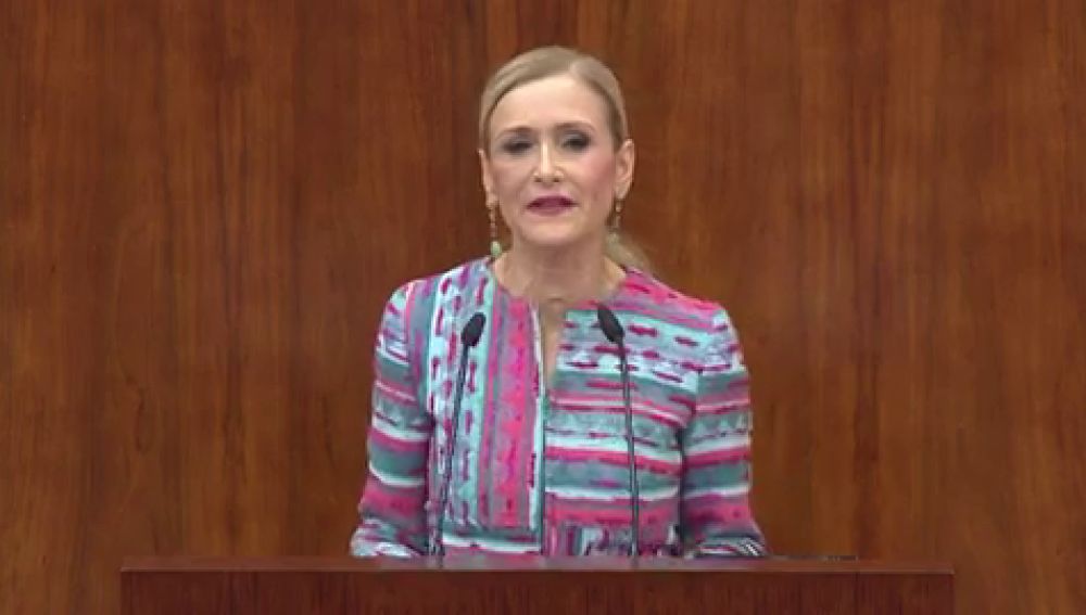 Cifuentes, sobre su máster: "El título es real y legal; ni mi currículum, ni mis calificaciones han sido falseadas o falsificadas"