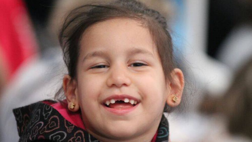 Nahir, la niña con parálisis cerebral