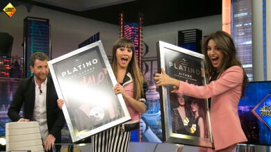 Aitana y Ana Guerra reciben su primer Disco de Platino por su single 'Lo malo'