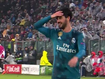Isco, alucinando con el gol de Cristiano de chilena Isco, alucinando con el gol de Cristiano de chilena
